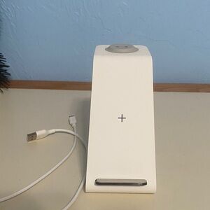 3in 1 wireless charging station